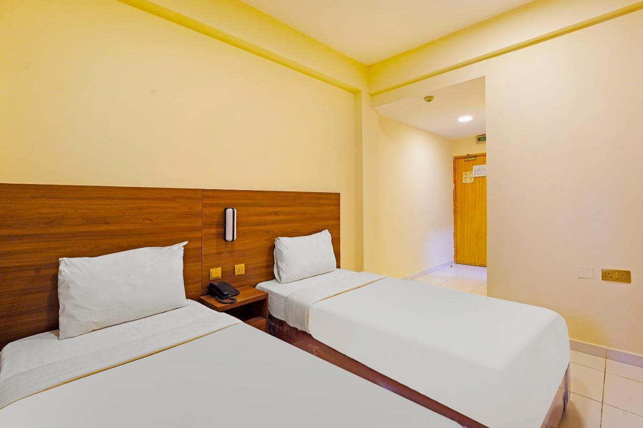 Oyo 925 Emirates Hotel Dubai Ngoại thất bức ảnh