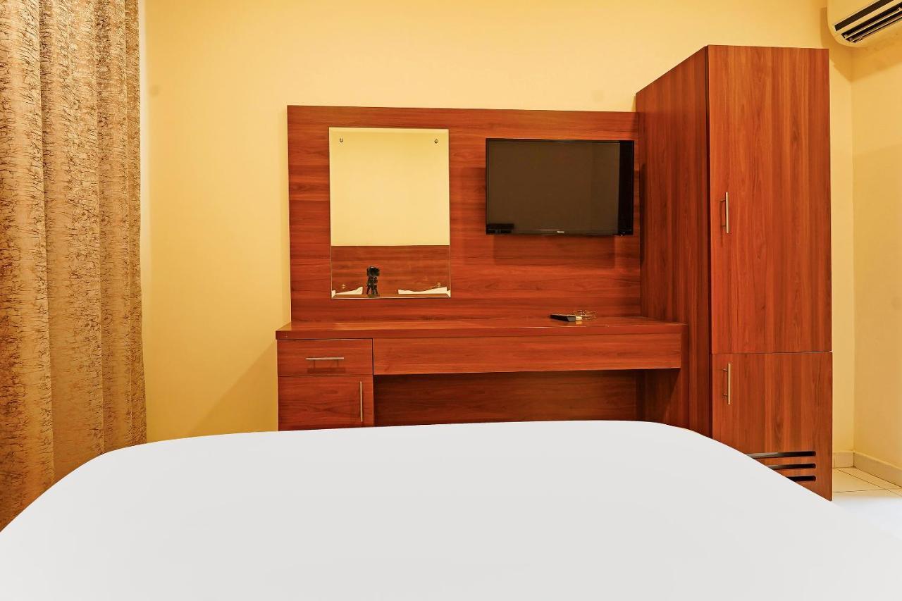 Oyo 925 Emirates Hotel Dubai Ngoại thất bức ảnh